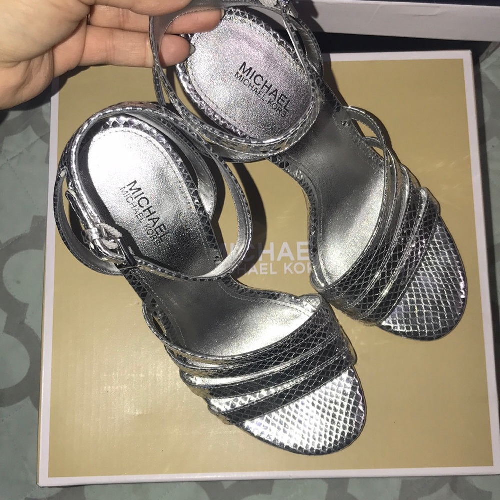 MK Heels